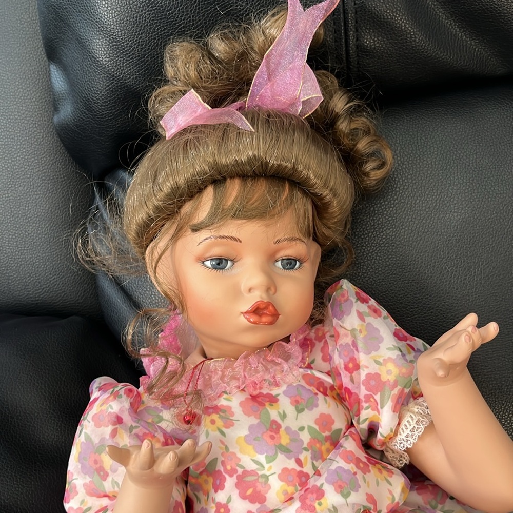 Nurnberger Puppenstube Porceline Doll